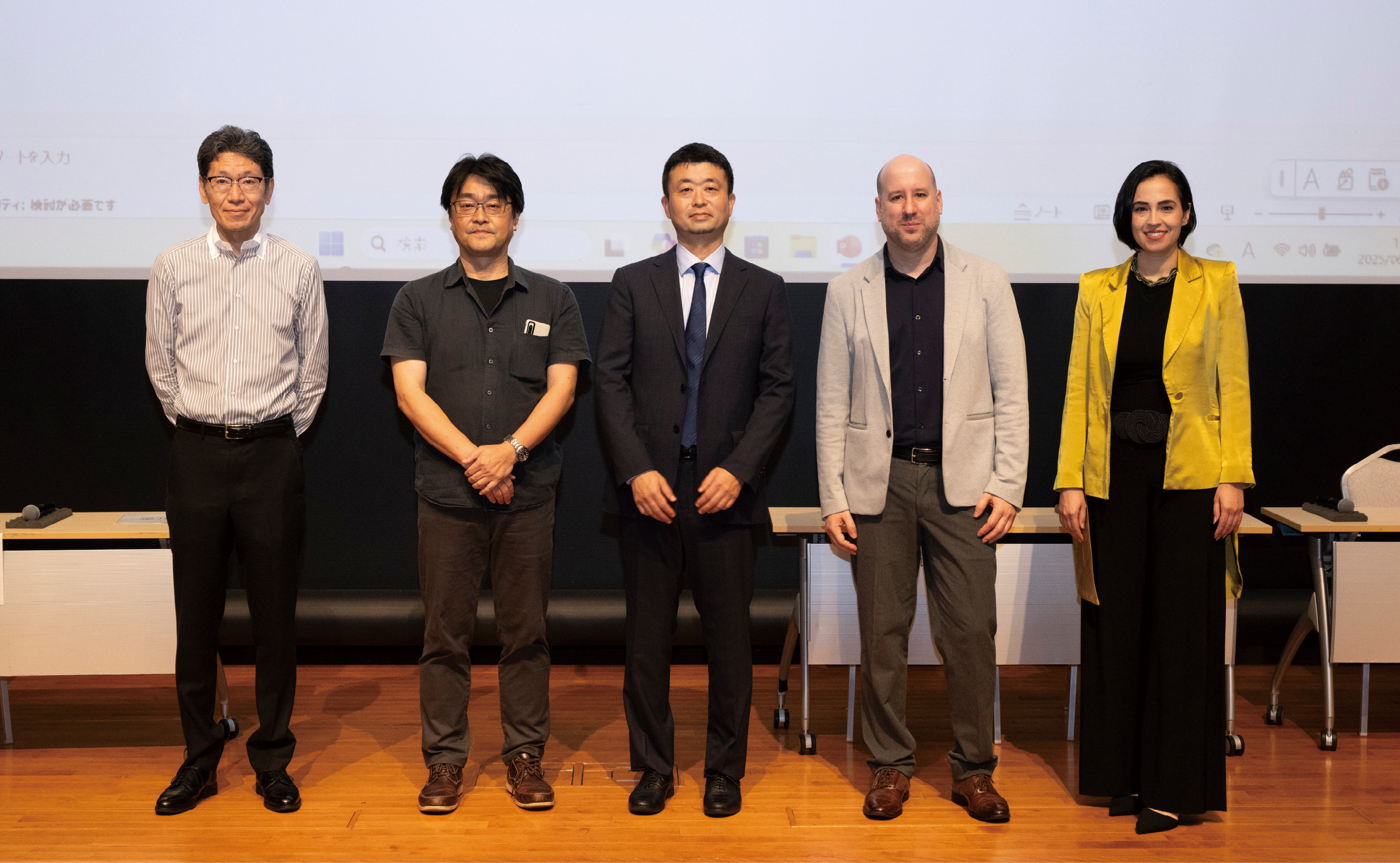 是川 夕/アルベルト ミヤンマルティン/梅﨑 昌裕/コチュ オヤ/友原 章典 写真