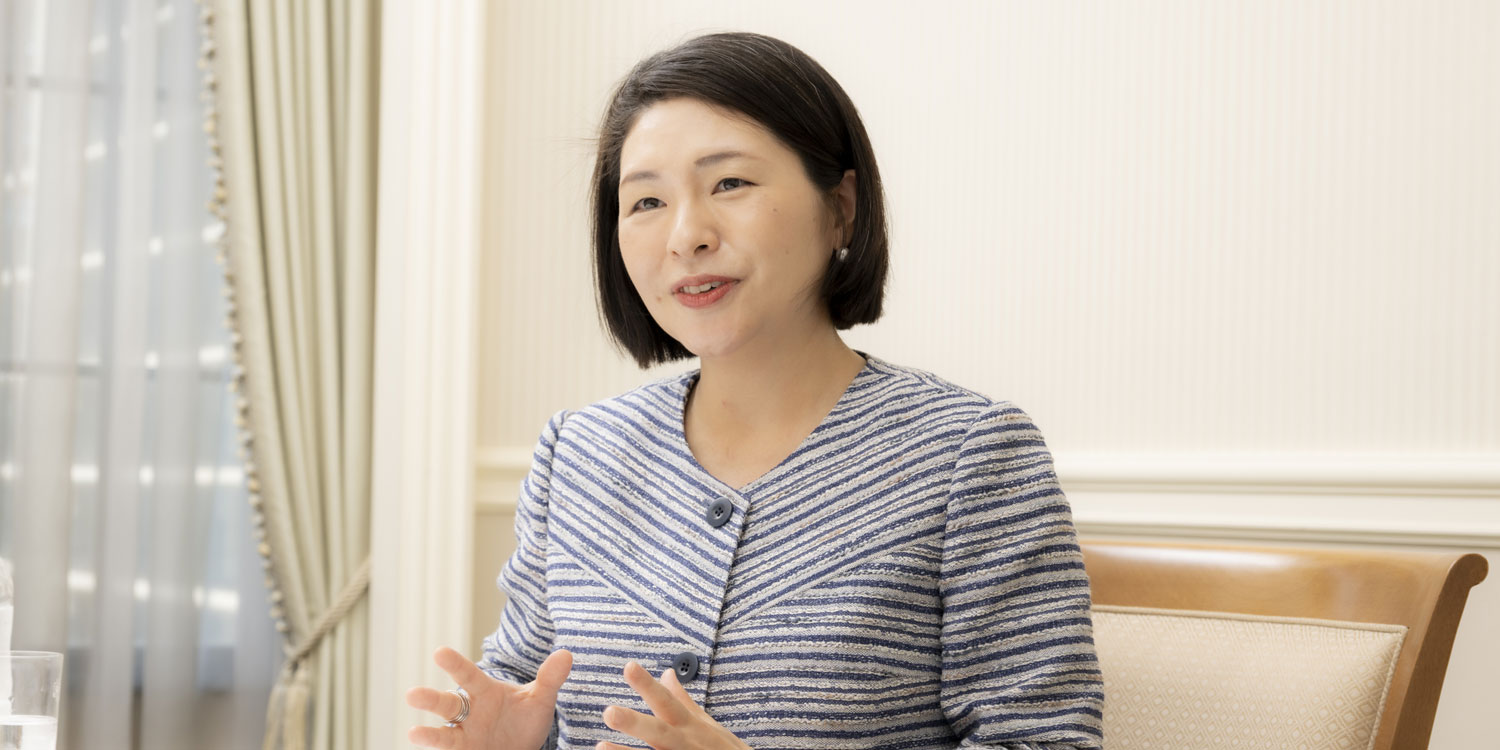 インタビューの様子